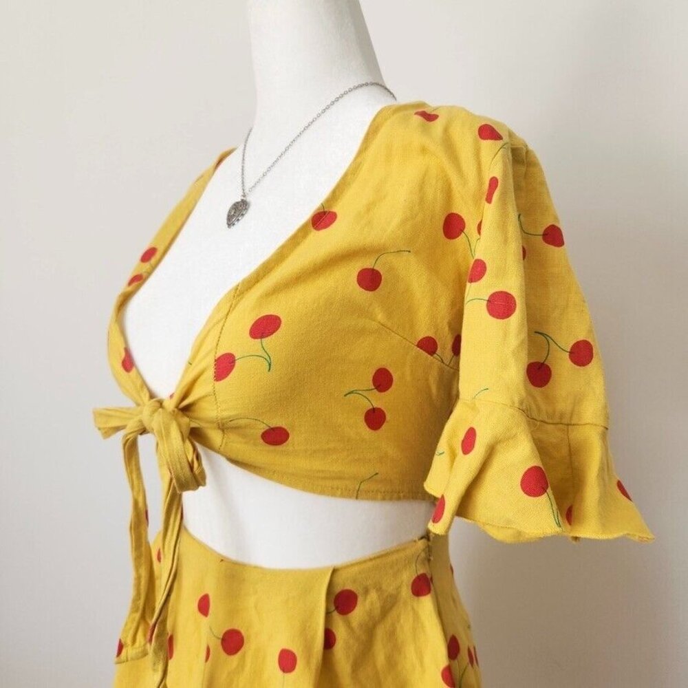 ASOS Cherry Linen Two Piece Set Size 0 Yellow Red Crop Top Shorts Ruffle Boho - Picture 4 of 16